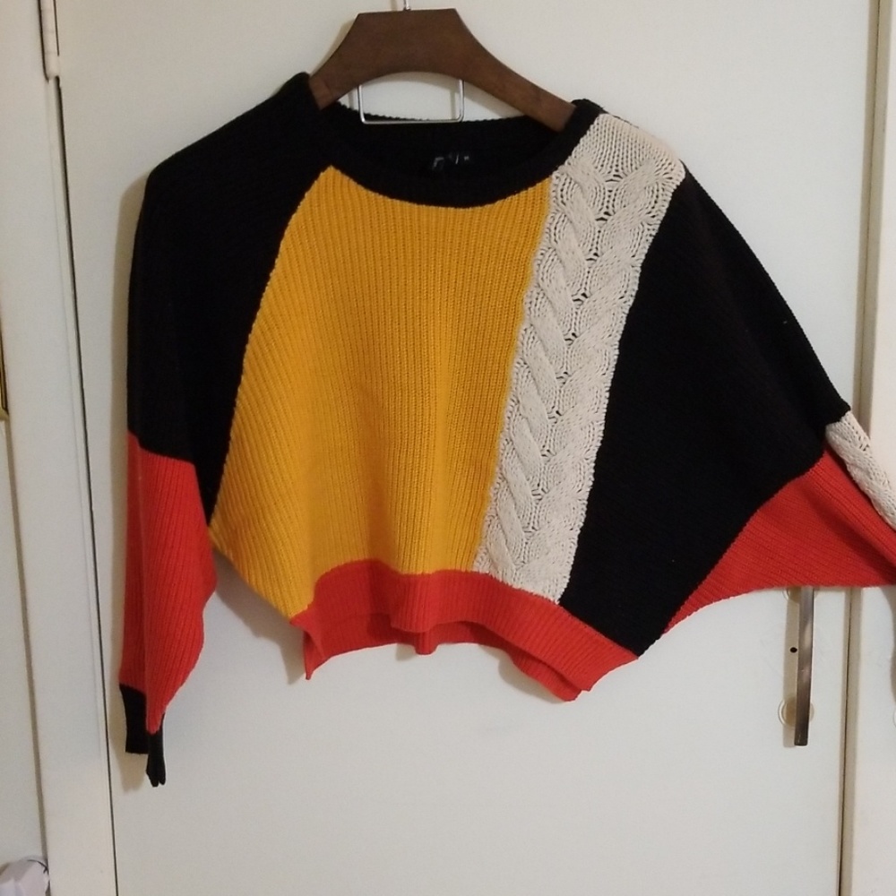 Sweater crop